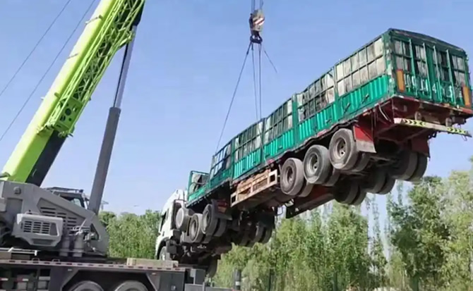 樟木头镇道路脱困救援案例
